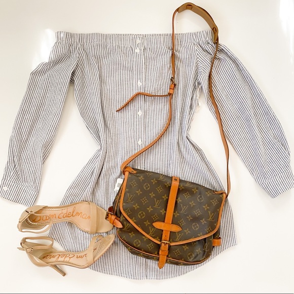 Louis Vuitton Handbags - 💛Pretty💛 Rare LV Saumur 30 Crossbody